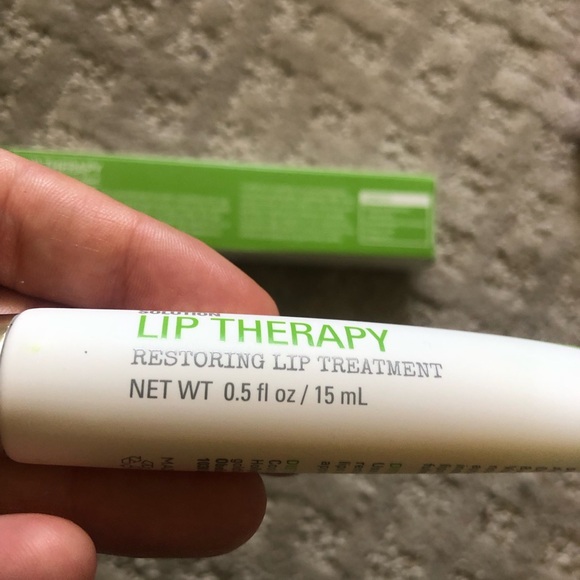 GOLDFADEN MD solution lip therapy restoring lip balm 15ml - Picture 8 of 8